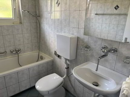 Appartement dans un quartier calme et ensoleillé. 1/5