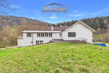 Propriété de caractère avec 3 appartements et terrain à bâtir à... 1/5