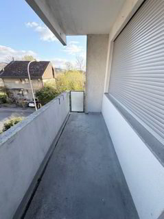 Spacieux appartement de 4 pièces avec balcon à Nidau 1/5