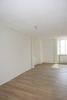 Tramelan - Appartement-bureau de 2.5 pièces entièrement rénové (1er... 1/5
