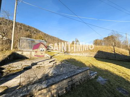 Charmante maison familiale de 9 pièces (env. 384 m2) avec grand... 1/5