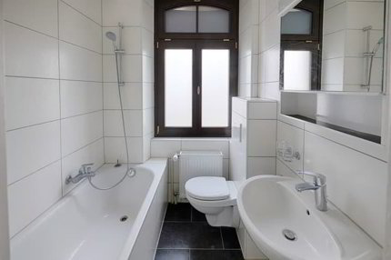 Appartement de 4.5 pièce avec balcon 1/5