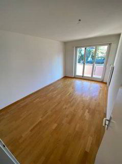 Helle 2-Zimmer-Wohnung mit Balkon in Nidau - ab September 2026 1/5