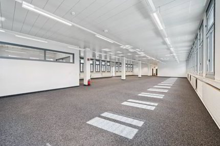 À louer - Locaux administratifs de 361 m² 1/5