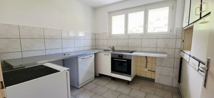 Appartement 3 pièces lumineux à louer à Péry - entièrement rénové 1/5