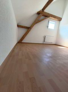 Mansardenzimmern an der Bözinenstrasse in Biel - ab sofort verfügbar 1/5