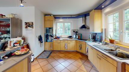 Charmante villa individuelle de 4.5 pièces à Fenin et nombreux garages 1/5