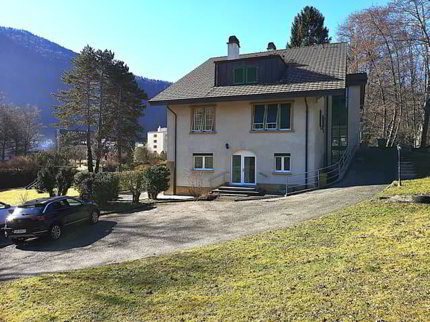 A vendre à Moutier appartement avec terrasse, rénové complètement en... 1/5