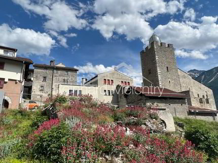 Historisches Wohnhaus mit 3 Wohnungen mit Blick auf das Leuker Schloss 1/5