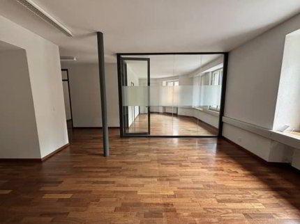 Bureau de 208 m2 au coeur de Lausanne 1/5