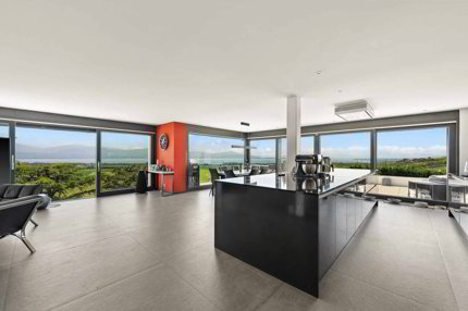 Villa de 6.5 pièces en vente à Aubonne - 300 m² 1/5