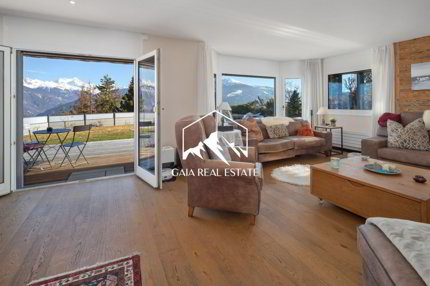 Chalet de 9 pièces en vente à Montana - 460 m² 1/5