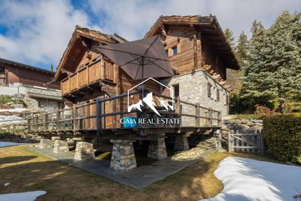 Chalet de 12.5 pièces en vente à Randogne - 660 m² 1/5