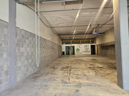 Halle industrielle en location à St-Pierre-de-Clages - 200 m² 1/5