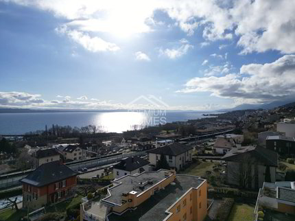 House for sale in Saint-Blaise, Switzerland 1/3