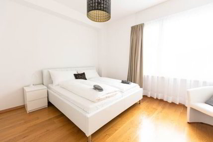 Luxuriöse möblierte 2.5-Zimmer-Wohnung mit Service im Zentrum von Biel 1/5