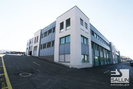 Lumineuse surface administrative open space d'env. 140 m² 1/5