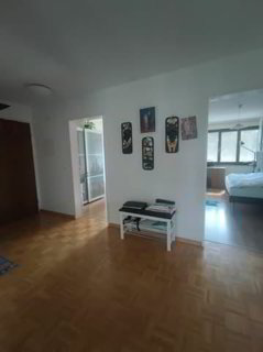 Familienfreundliche 4œ-Zimmerwohnung in Nidau 1/5