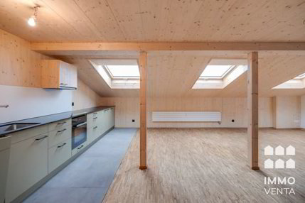 Exklusive 2.5-Zi.-Dachwohnung mit Terrasse in Biel | App. 2,5 pièces... 1/5