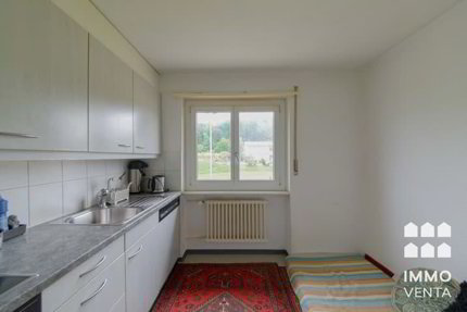 3-Zimmer-Dachwohnung in Brügg 1/5