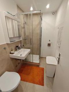 Moderne 3.5-Zimmer-Wohnung mit Balkon in Biel/Bienne 1/5