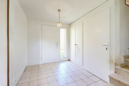 Maison individuelle de 9 pièces en vente à Liestal - 71 m² 1/5
