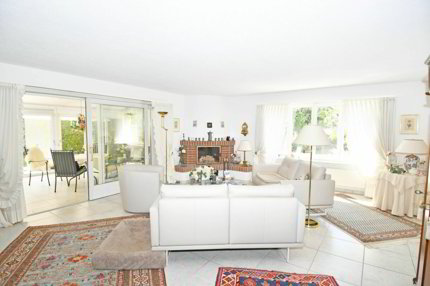 Maison individuelle de 7.5 pièces en vente à Gundetswil - 278 m² 1/5
