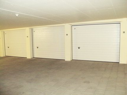 Zu vermieten abschliessbare Garagebox - für maximale Sicherheit Kopie 1/3