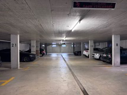 Place de parc dans garage souterrain au centre-ville de Bienne 1/1