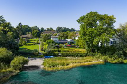 10 Minuten ab Bottighofen: Moderne Villa mit Seeanstoss, Pool und Wellness 1/5