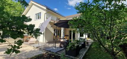 Belle propriété de 7 pces avec grands espaces de vie et superbe jardin 1/5
