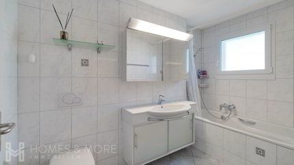 Apartment for sale in Dietlikon, Switzerland 1/5