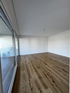 Attraktive Wohnung mit Echtholzparkett und grossem Balkon 1/5