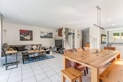 Familienfreundlich und topgepflegtes Doppeleinfamilienhaus 1/5