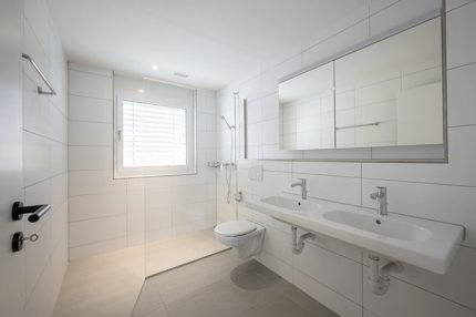 Moderne 3.5 Zimmer Wohnung mit grossem Balkon in Künten 1/5