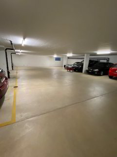 Tiefgaragenplatz in Baden 1/1