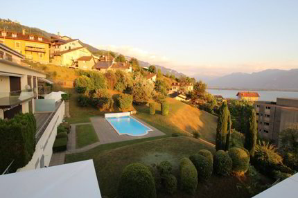 Appartement PPE with 5.5 rooms on sale in Haut de Montreux - 379 m² 1/5
