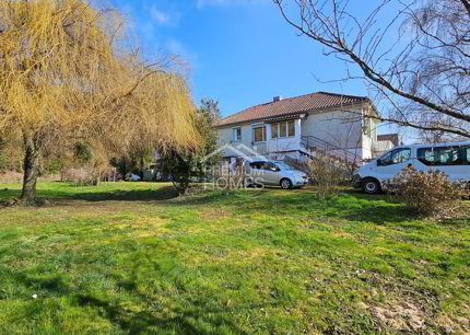 undefined 1/5