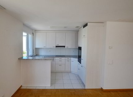 4.5 Zimmer-Eigentumswohnung mit Balkon 1/5