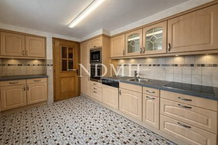 Appartement PPE de 4.5 pièces en vente à Centre - 108 m² 1/5