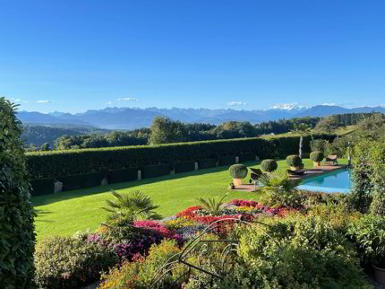 undefined 1/5