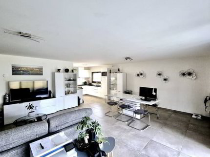 Charmant appartement plein-pied 1/3