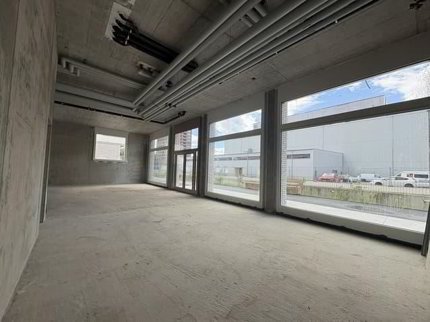 Surface commerciale à louer dans le nouvel écoquartier à Marly ! 1/5