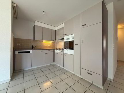 Appartement 3,5 pièces au 1er étage à louer à Conthey 1/5