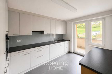 Moderne 4.5 Zimmerwohnung in Brig-Glis mit Balkon und Bergsicht 1/5