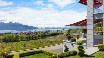 Maison individuelle with 7.5 rooms on sale in Montreux - 270 m² 1/5