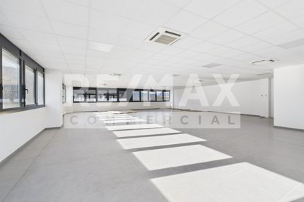 Building for sale in Giubiasco, Switzerland 1/5