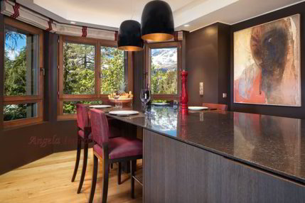 Stunning 4.5-Room Alpine Apartment with Pool & Panoramic Views in Lens 1/5