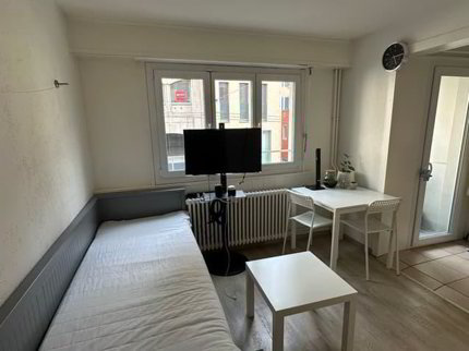 Appartement de 1,5 pièces meublé au centre de Neuchatel 1/3