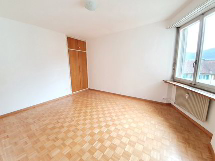 Preiswerte Wohnung an zentraler Lage in Neuhausen 1/5
